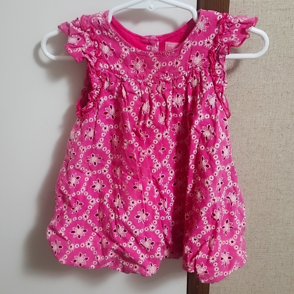 Place girls dress.    Box 332